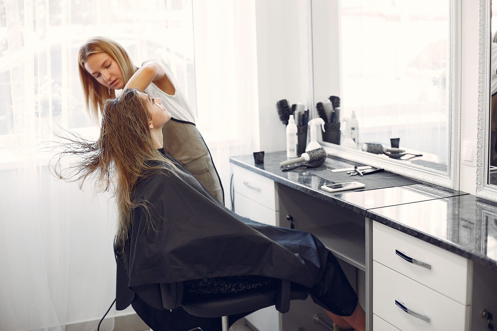 How to Keep Your Hair Healthy and Beautiful Year-Round